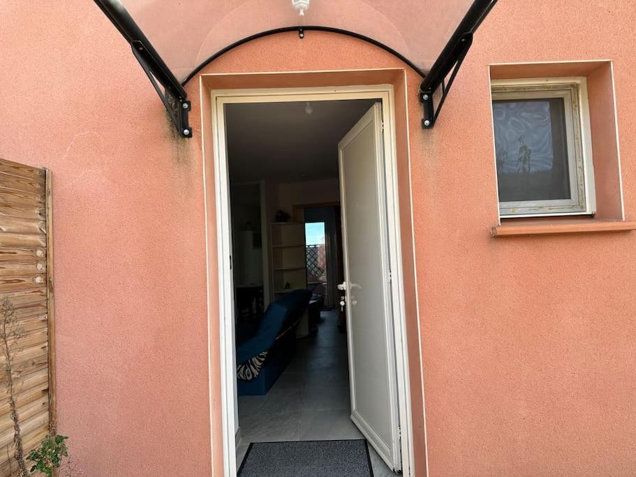 Moderne Mini Maison Lézignan-Corbières Exterior foto
